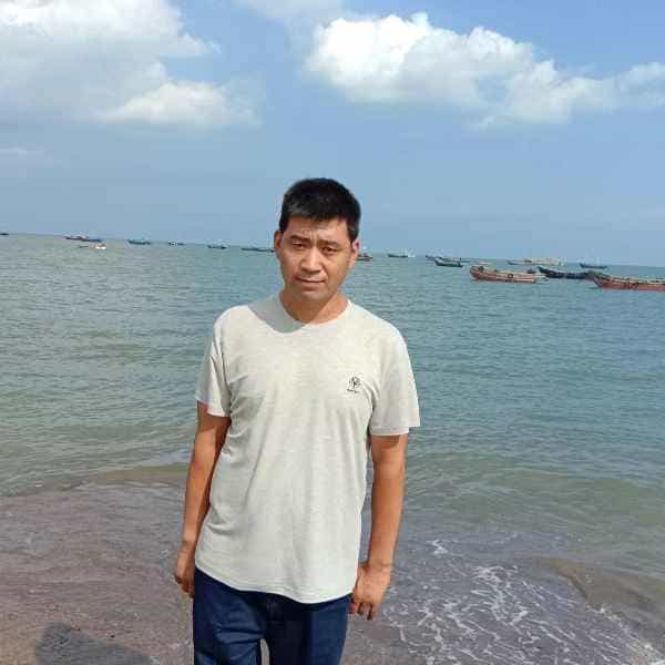 44岁岁辽宁单身帅哥 - 海南吉缘网